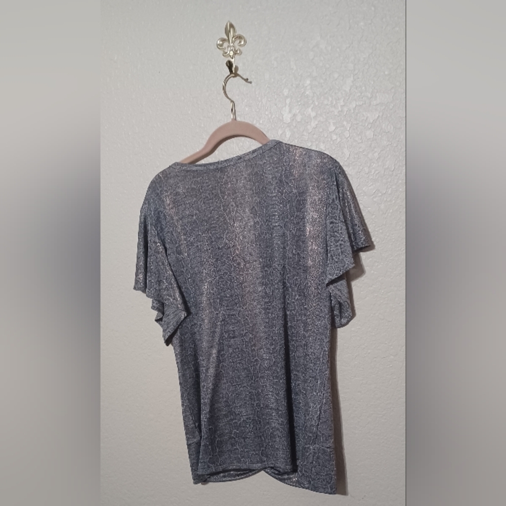 Ladies Top - Picture 3 of 3